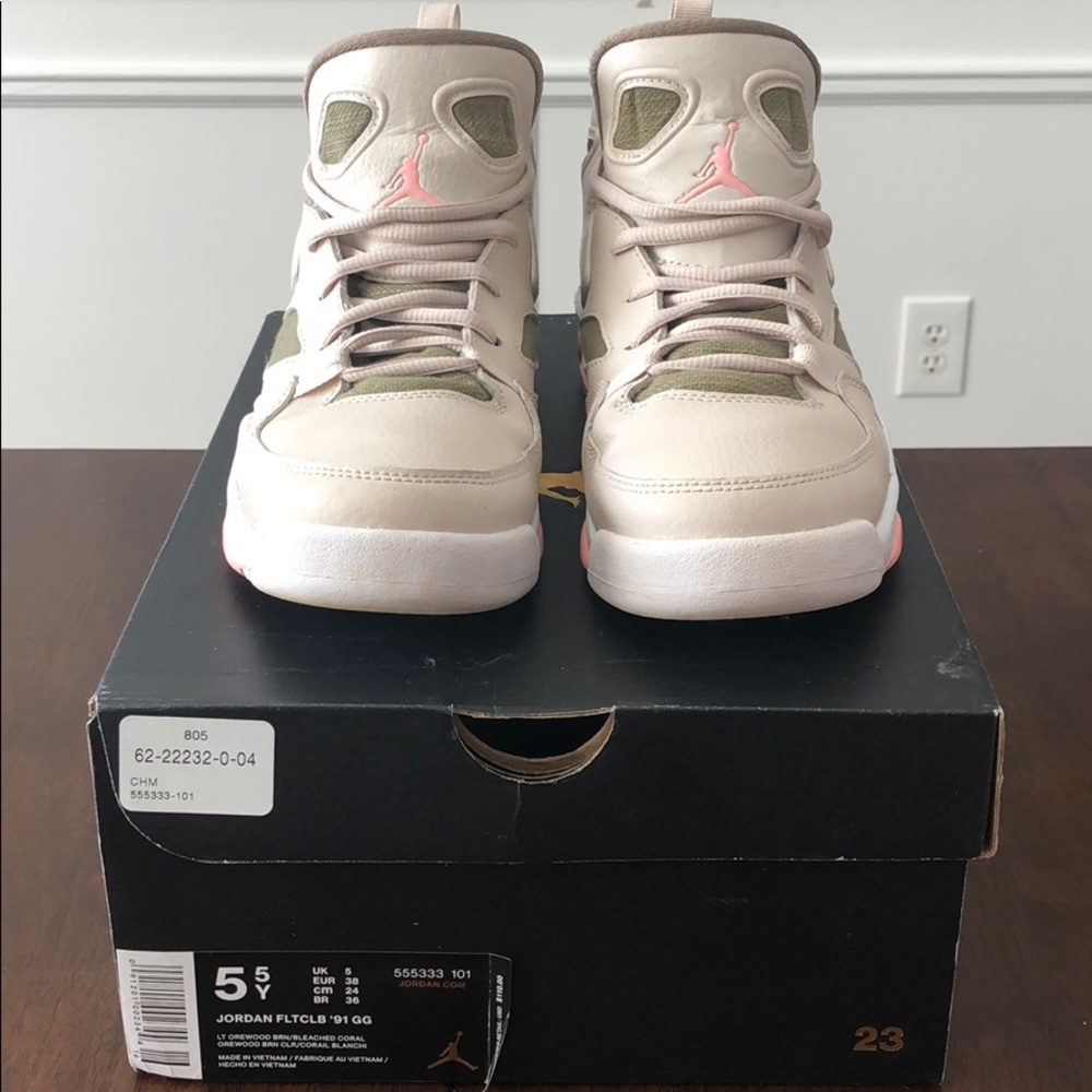 Girls Nike Basketball shoes